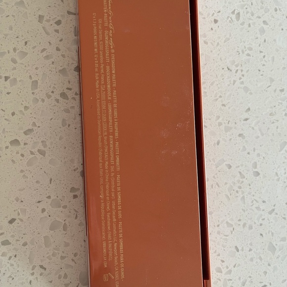 Urban decay eyeshadow pallet HEAT - Picture 2 of 8